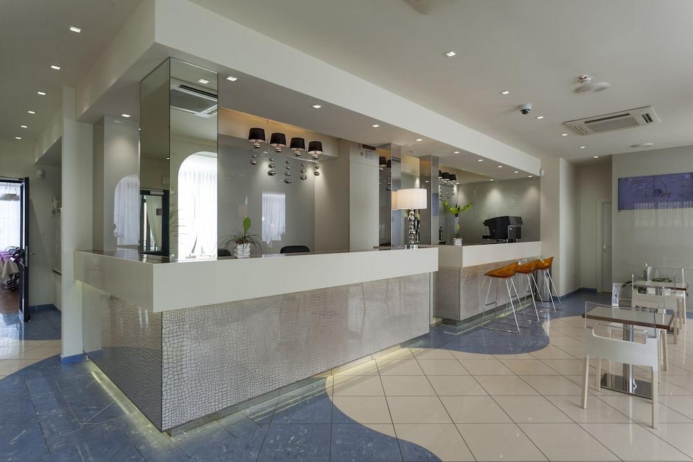 Hotel Aurora Mare Rimini Bagian luar foto