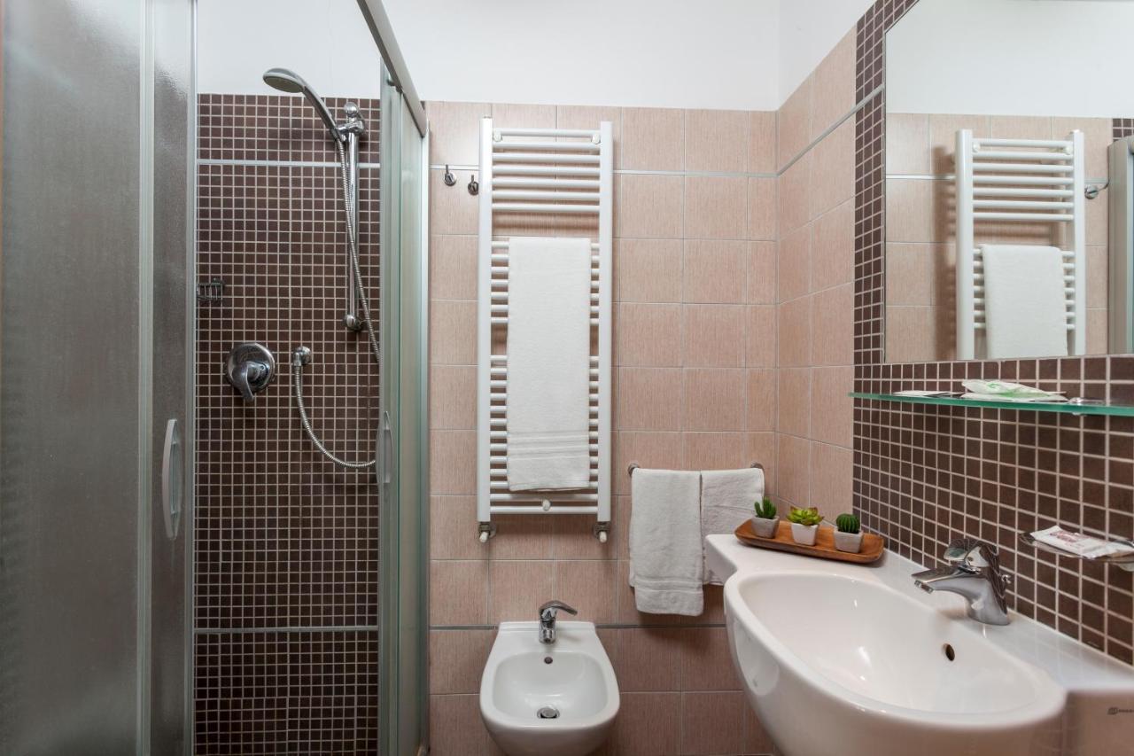 Hotel Aurora Mare Rimini Bagian luar foto